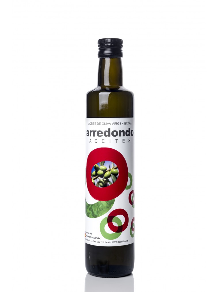 Aceite de oliva en botellas con tapón irrellenable en bares y